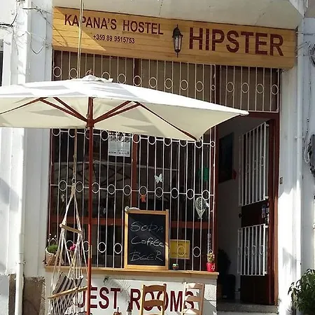 Hipster Guest *
